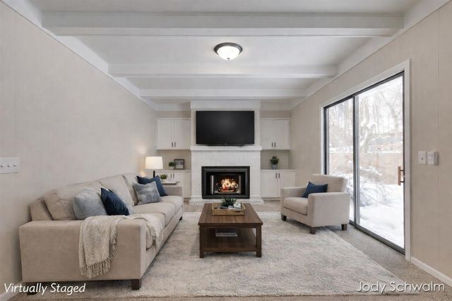 2275 Embro Drive, Grand Rapids, MI 49508