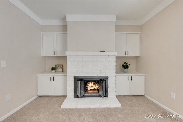 2275 Embro Drive, Grand Rapids, MI 49508