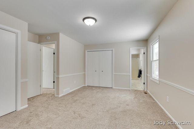 2275 Embro Drive, Grand Rapids, MI 49508