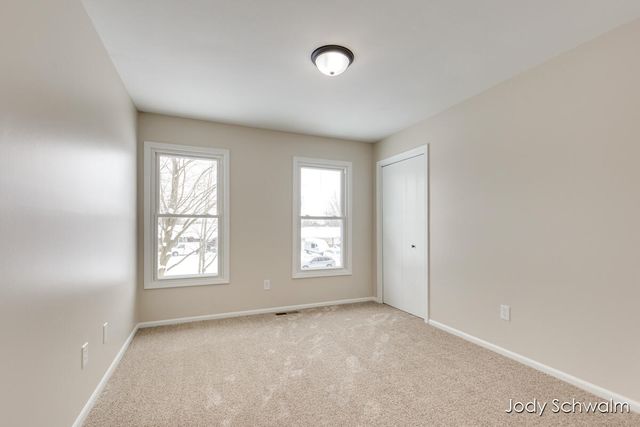 2275 Embro Drive, Grand Rapids, MI 49508