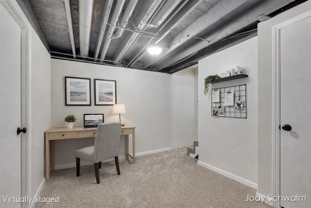 2275 Embro Drive, Grand Rapids, MI 49508