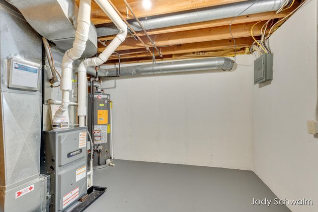 2275 Embro Drive, Grand Rapids, MI 49508