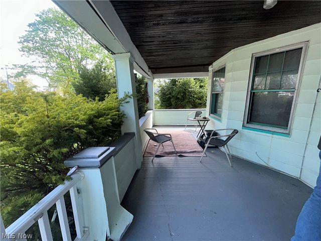 10323 Linnet Avenue, Cleveland, OH 44111