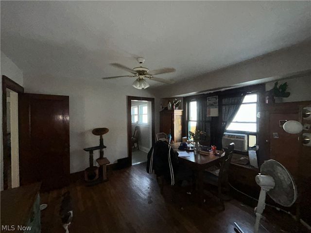 10323 Linnet Avenue, Cleveland, OH 44111