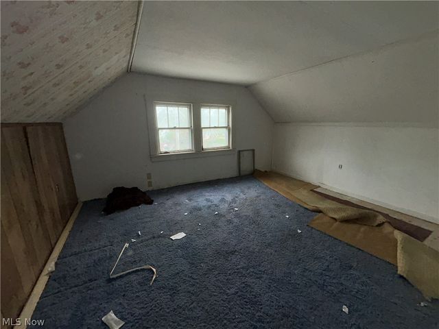 10323 Linnet Avenue, Cleveland, OH 44111