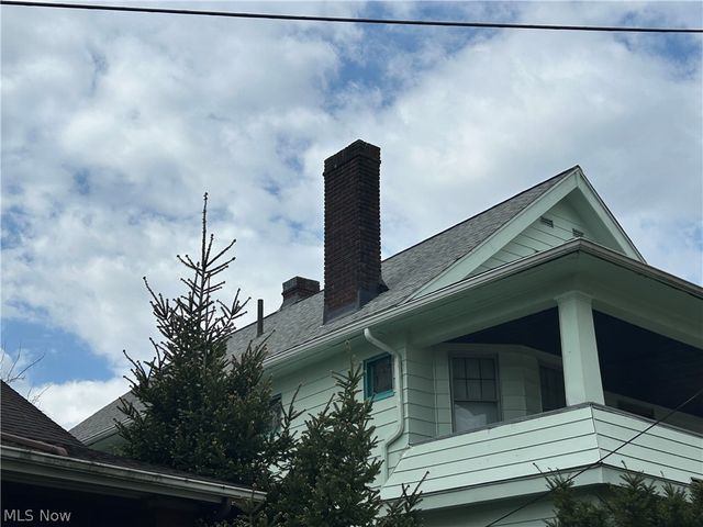 10323 Linnet Avenue, Cleveland, OH 44111