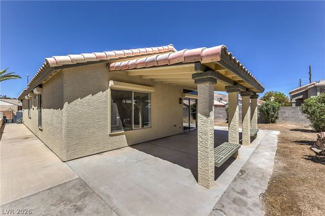 5783 Ballinger Drive, Las Vegas, NV 89142
