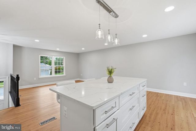 14723 JARNIGAN ST, Centreville, VA 20120
