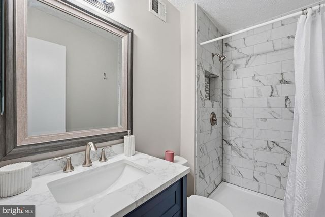 14723 JARNIGAN ST, Centreville, VA 20120