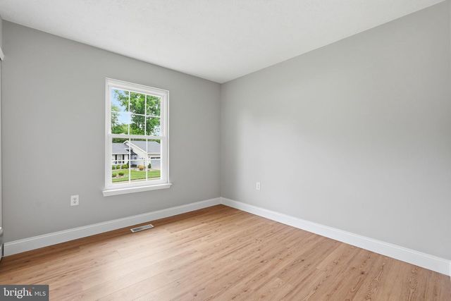 14723 JARNIGAN ST, Centreville, VA 20120