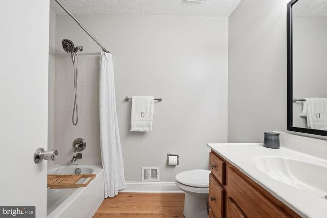 14723 JARNIGAN ST, Centreville, VA 20120