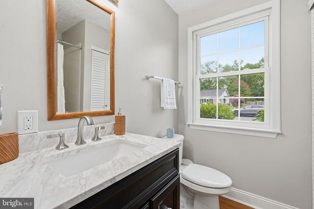 14723 JARNIGAN ST, Centreville, VA 20120