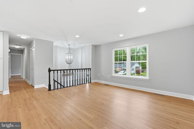 14723 JARNIGAN ST, Centreville, VA 20120
