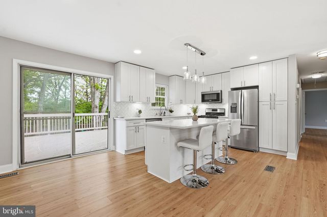 14723 JARNIGAN ST, Centreville, VA 20120