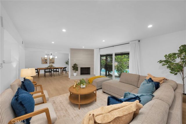 16938 Knapp Street, Northridge, CA 91343