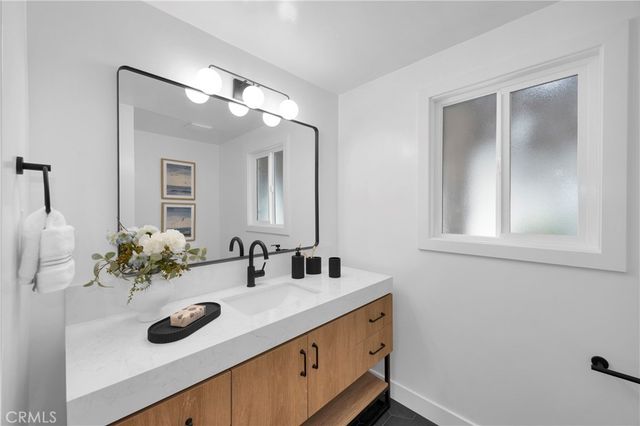 16938 Knapp Street, Northridge, CA 91343