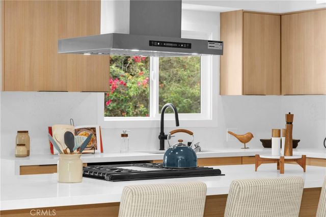 16938 Knapp Street, Northridge, CA 91343