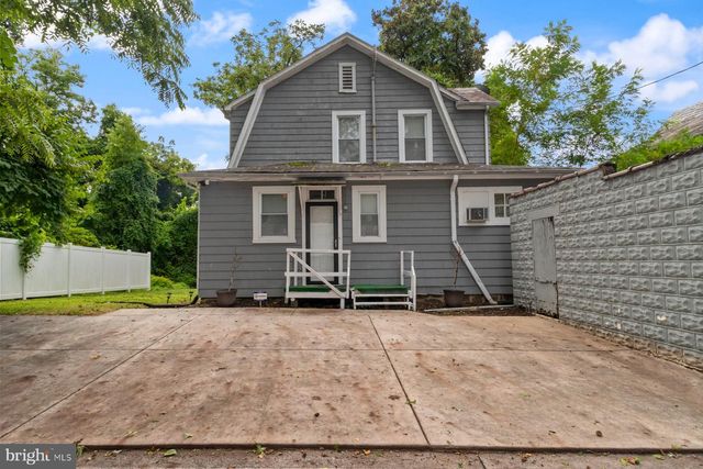 3904 GWYNNS FALLS PKWY, Baltimore, MD 21216