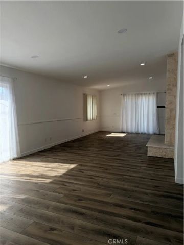 1720 Elsinore Circle, Oxnard, CA 93035