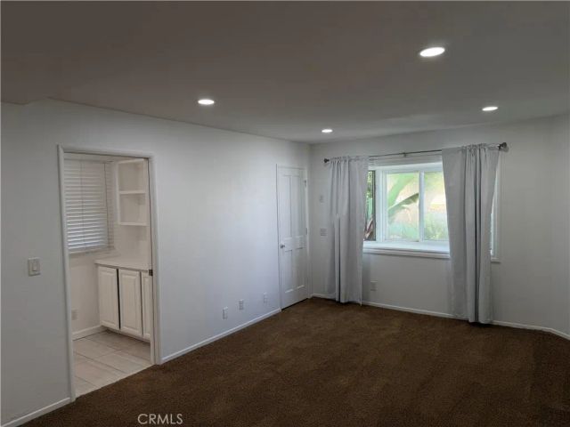 1720 Elsinore Circle, Oxnard, CA 93035