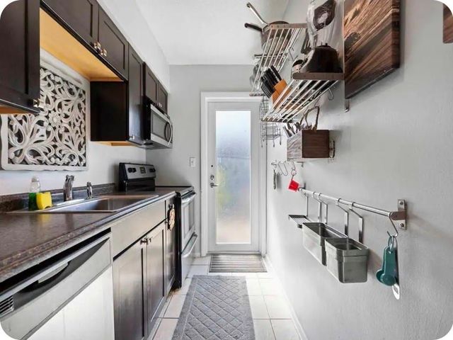 2225 NE 14th Avenue, Fort Lauderdale, FL 33305