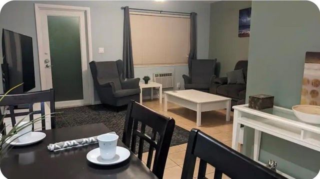 2225 NE 14th Avenue, Fort Lauderdale, FL 33305