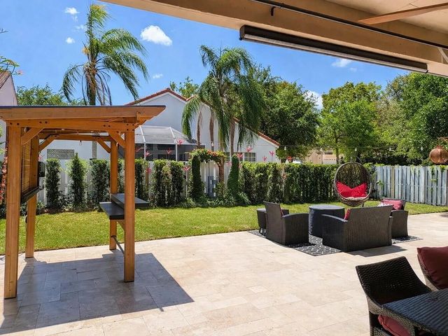 131 Cameron Court, Weston, FL 33326