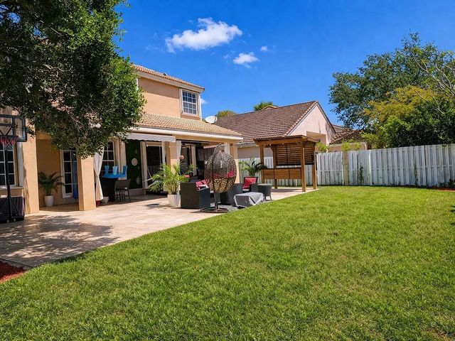 131 Cameron Court, Weston, FL 33326