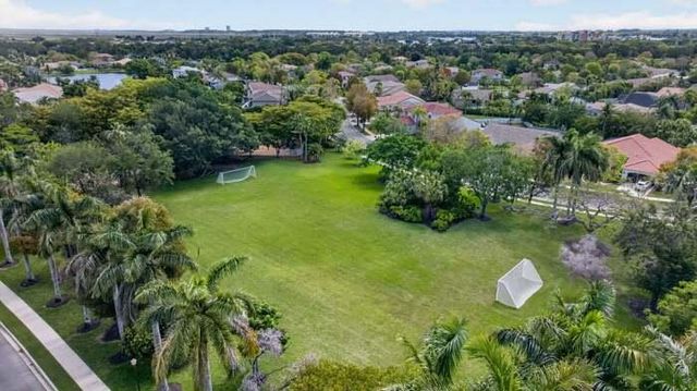 131 Cameron Court, Weston, FL 33326