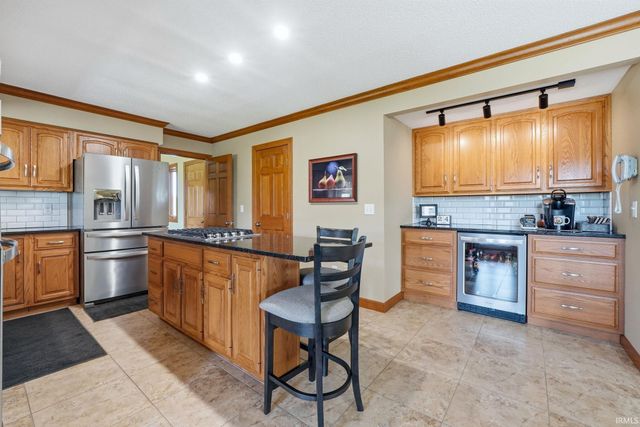 8384 N Roanoke Road, Roanoke, IN 46783