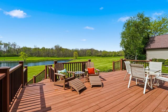8384 N Roanoke Road, Roanoke, IN 46783