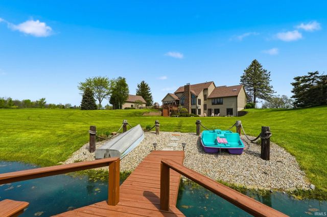 8384 N Roanoke Road, Roanoke, IN 46783