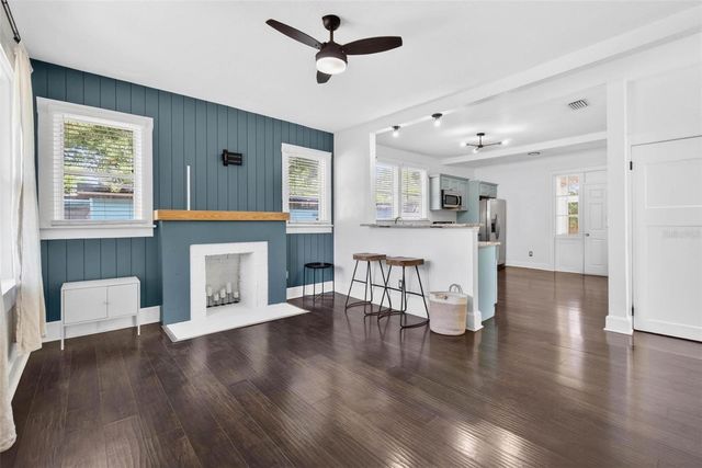 4556 YARMOUTH AVENUE S, St Petersburg, FL 33711