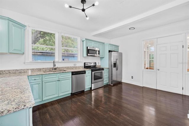 4556 YARMOUTH AVENUE S, St Petersburg, FL 33711