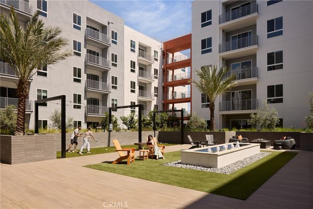 21010 Erwin Street 623, Woodland Hills, CA 91367