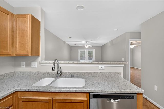 7108 W Friendly Avenue, Greensboro, NC 27410