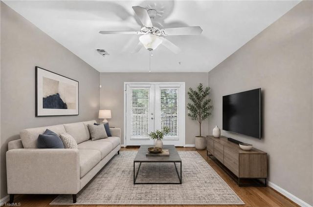 7108 W Friendly Avenue, Greensboro, NC 27410