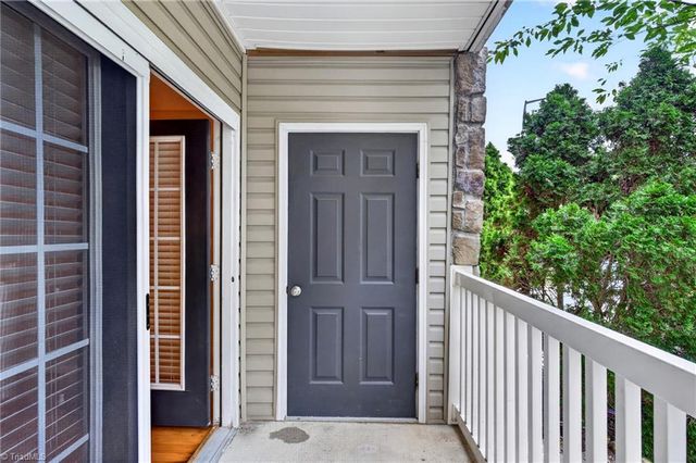 7108 W Friendly Avenue, Greensboro, NC 27410