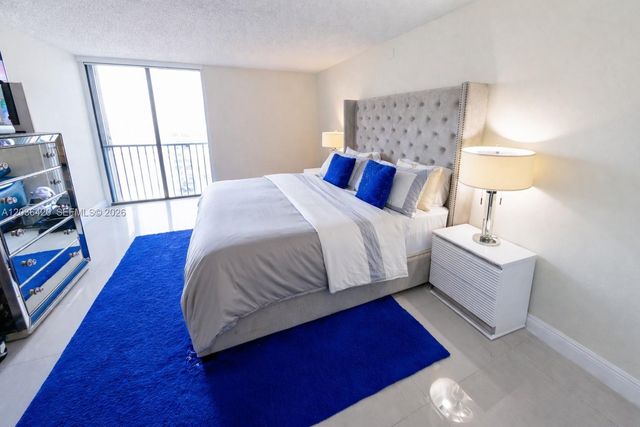 19707 Turnberry Way 20G, Aventura, FL 33180