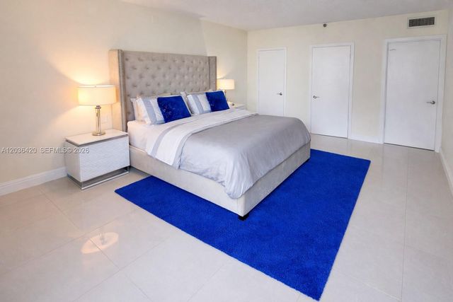 19707 Turnberry Way 20G, Aventura, FL 33180