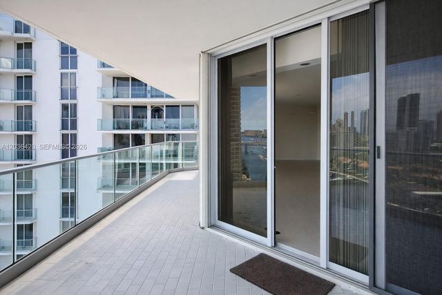 19707 Turnberry Way 20G, Aventura, FL 33180