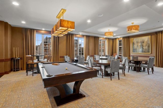 5000 Royal Court 5101, North Hills, NY 11040