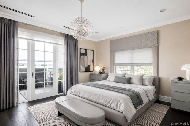 5000 Royal Court 5101, North Hills, NY 11040