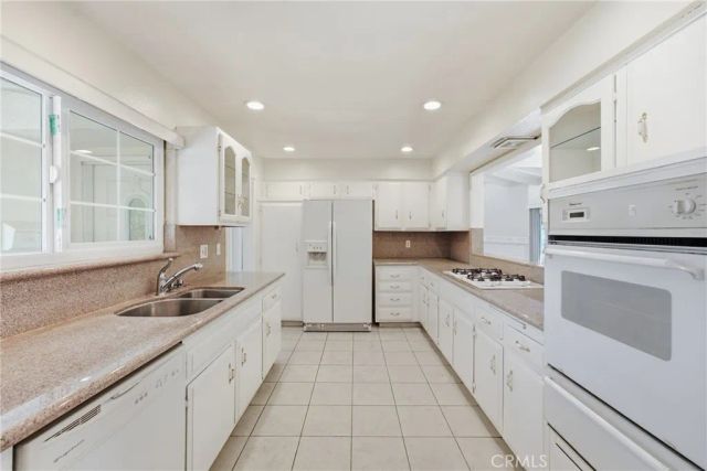 216 N Kennebec Drive, Anaheim, CA 92807