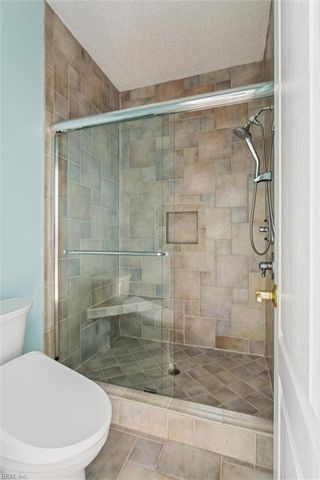 959 Nicklaus DR, Newport News, VA 23602