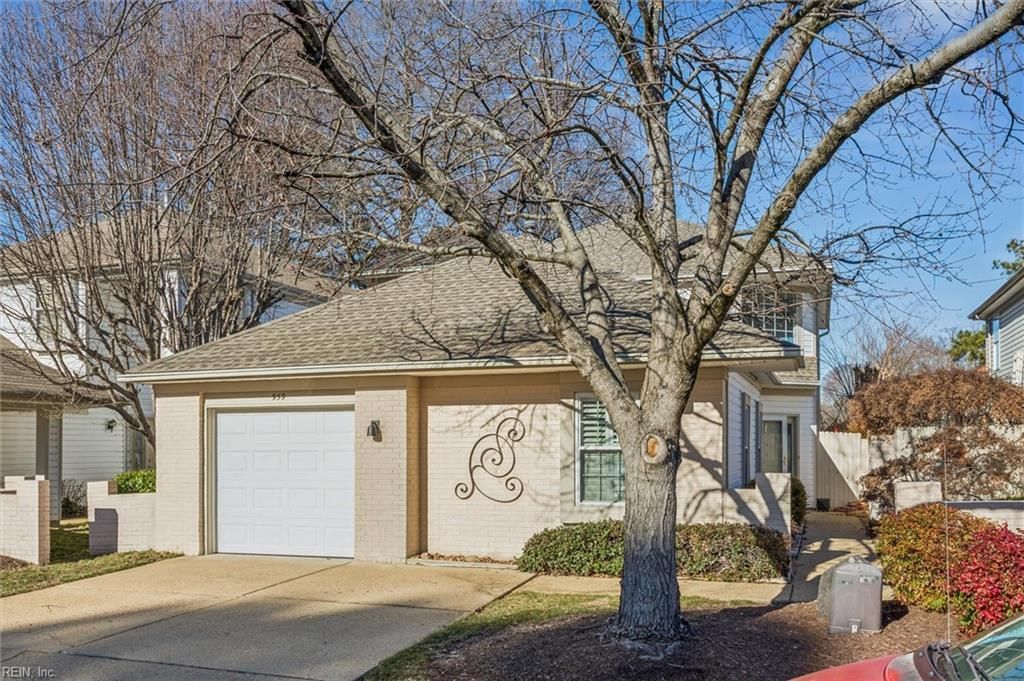 959 Nicklaus DR, Newport News, VA 23602