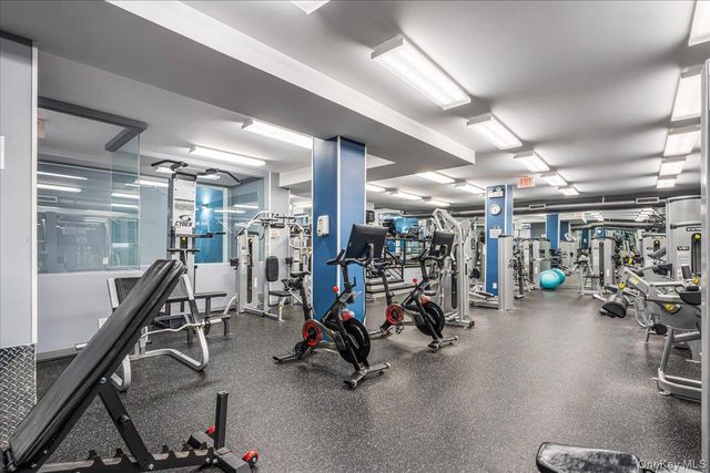 17-85 215th Street 3E, Bayside, NY 11360