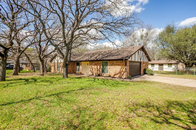 620 Donna Court, Burleson, TX 76028