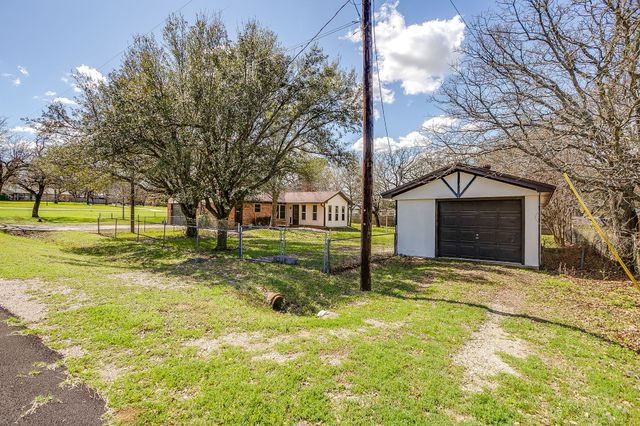 620 Donna Court, Burleson, TX 76028