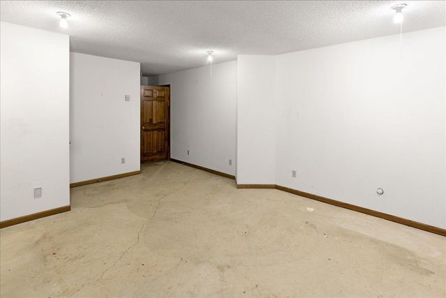 417 95th Lane NW, Coon Rapids, MN 55433